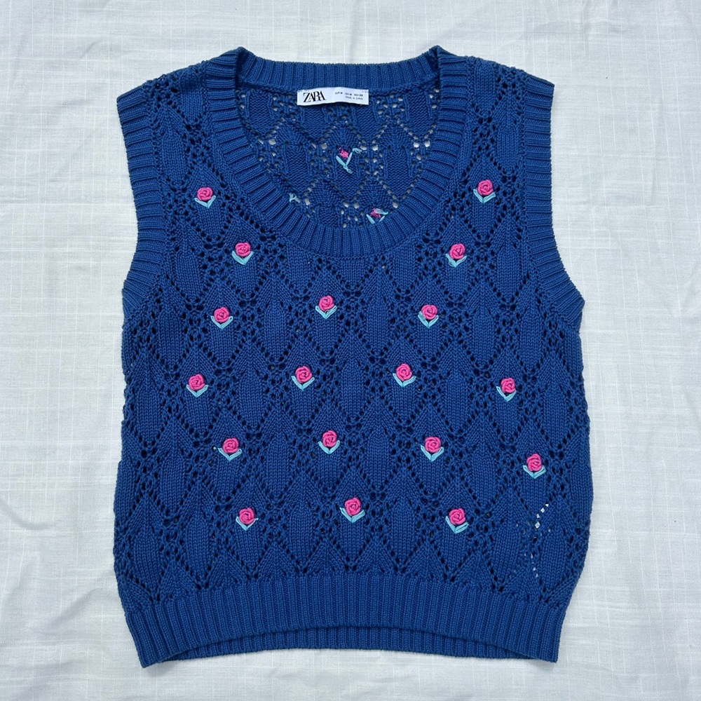 ZARA Blue Knit Embroidered Flower Sweater, Medium